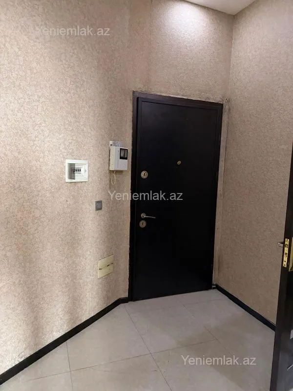 Satılır 3 otaqlı yeni tikili 97 m²