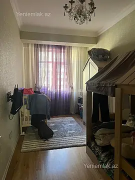 Satılır 4 otaqlı yeni tikili 160 m²