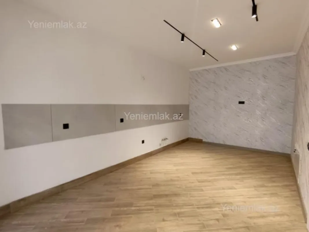 Satılır 4 otaqlı həyət evi 100 m²