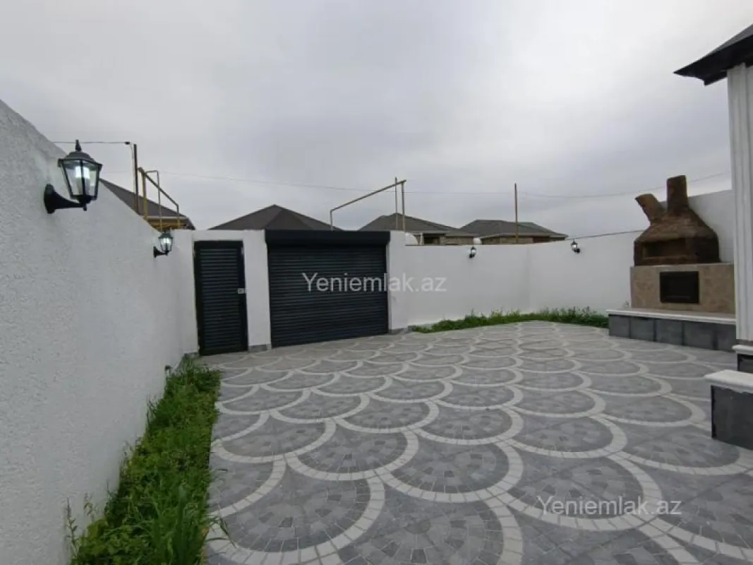 Satılır 4 otaqlı həyət evi 100 m²