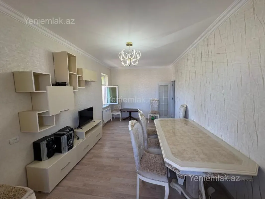 Satılır 2 otaqlı köhnə tikili 35 m²