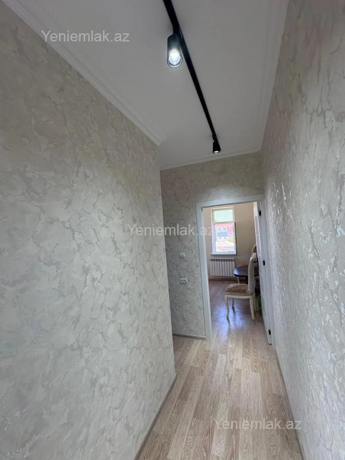 Satılır 2 otaqlı köhnə tikili 35 m²