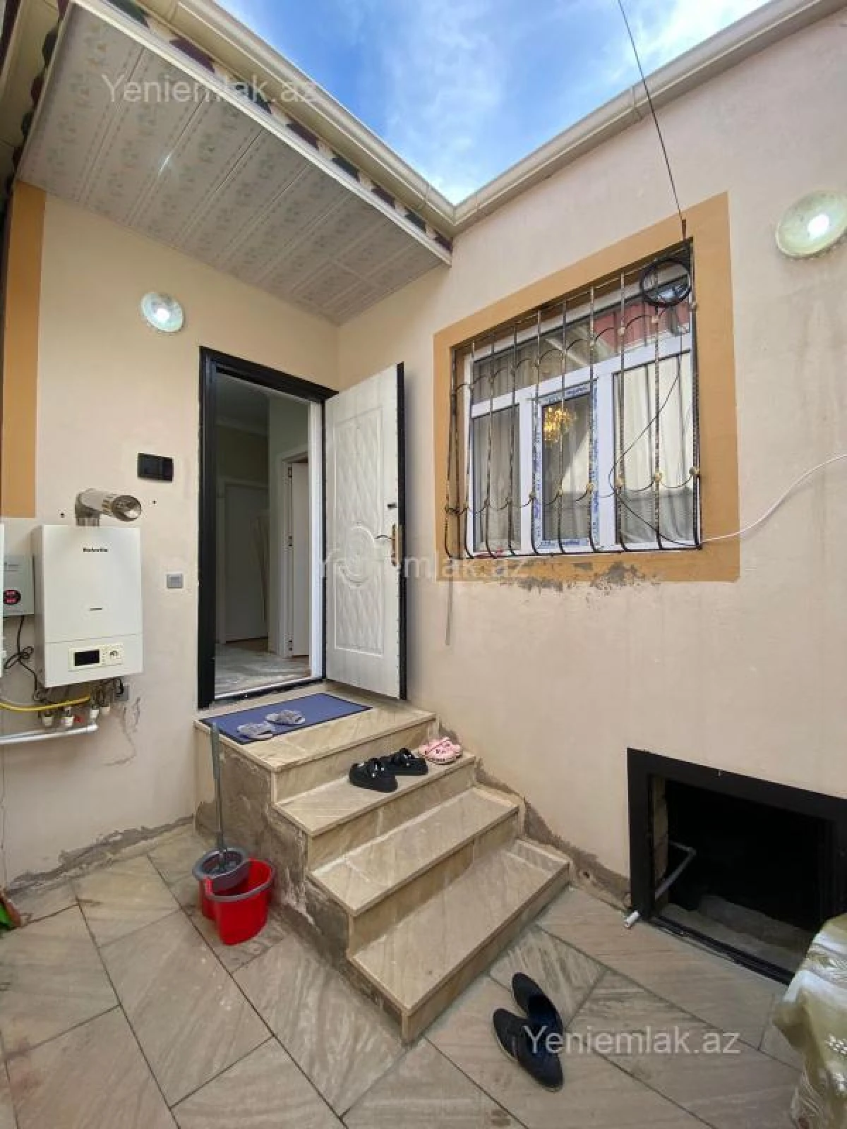 Satılır 2 otaqlı həyət evi 55 m²