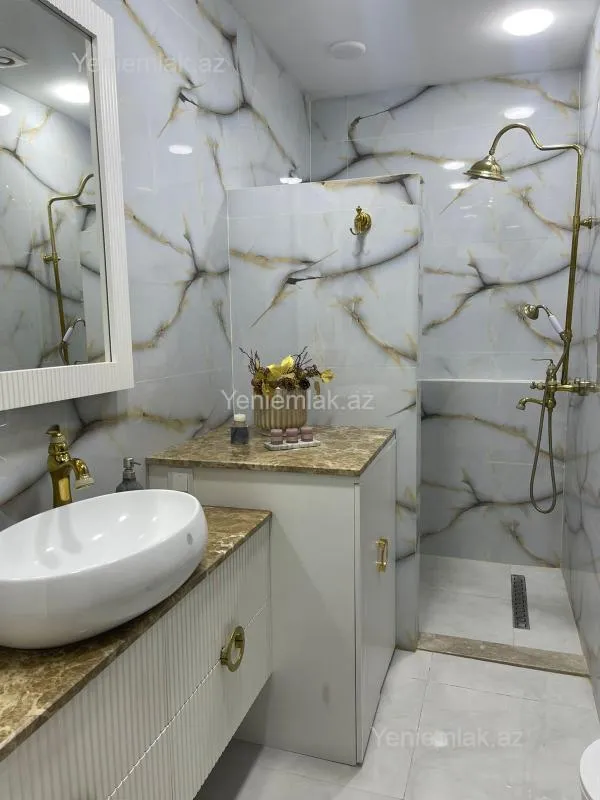 Satılır 2 otaqlı yeni tikili 110 m²