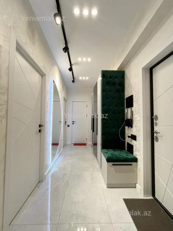 Satılır 3 otaqlı yeni tikili 81 m²