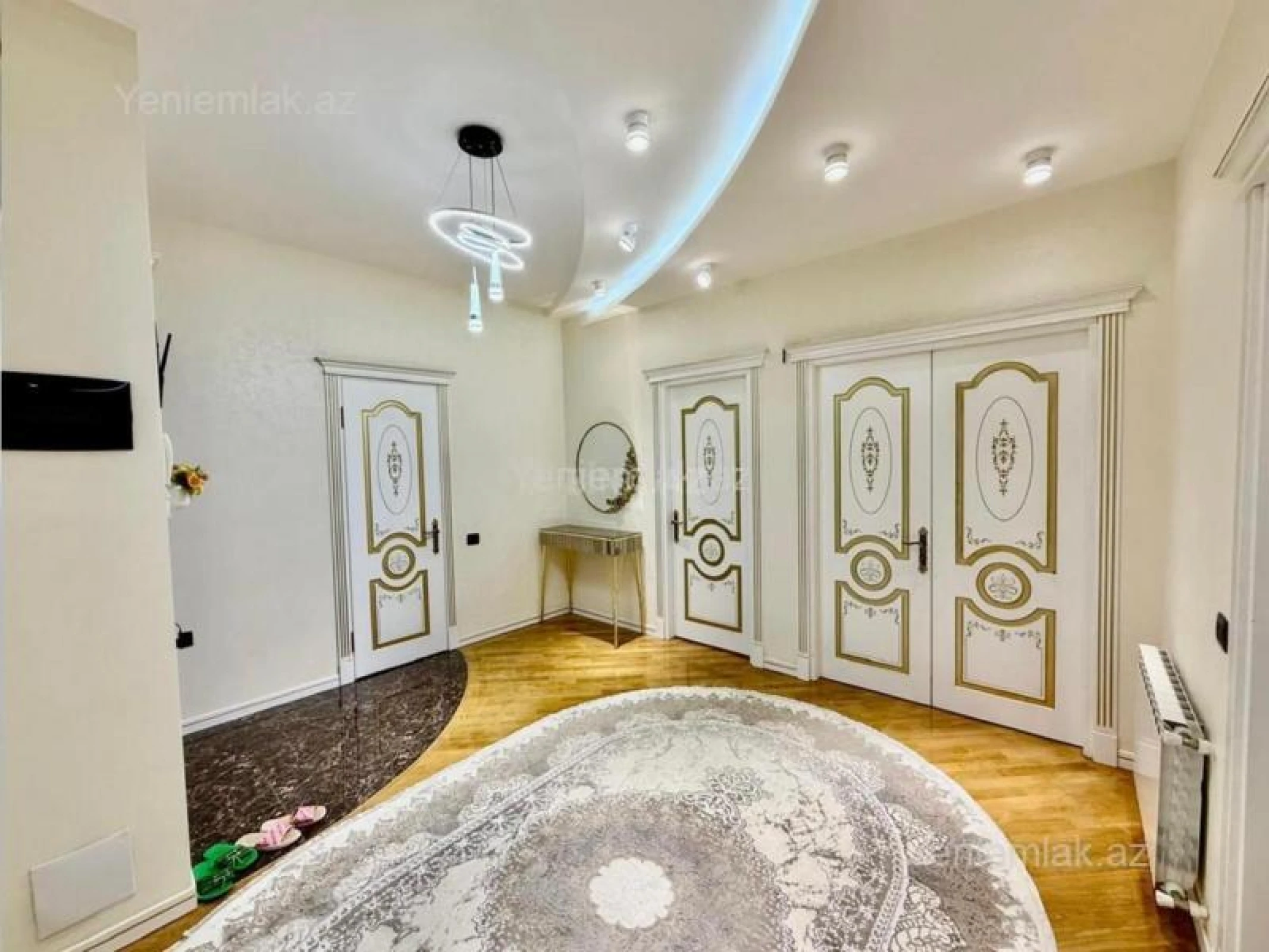 Satılır 3 otaqlı yeni tikili 150 m²