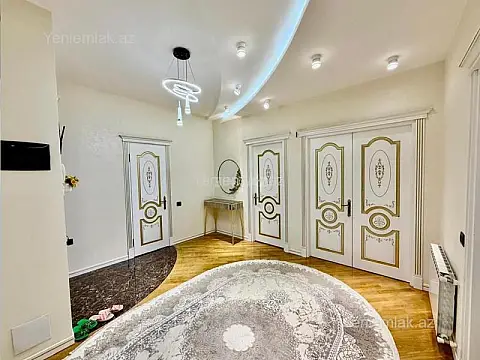 Satılır 3 otaqlı yeni tikili 150 m²