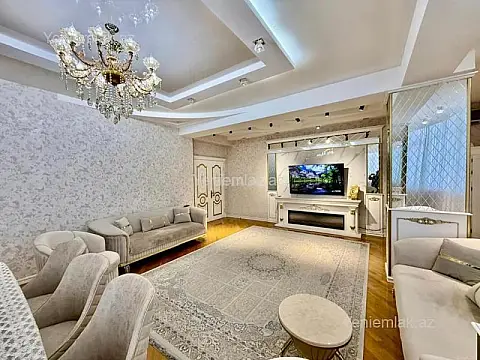 Satılır 3 otaqlı yeni tikili 150 m²