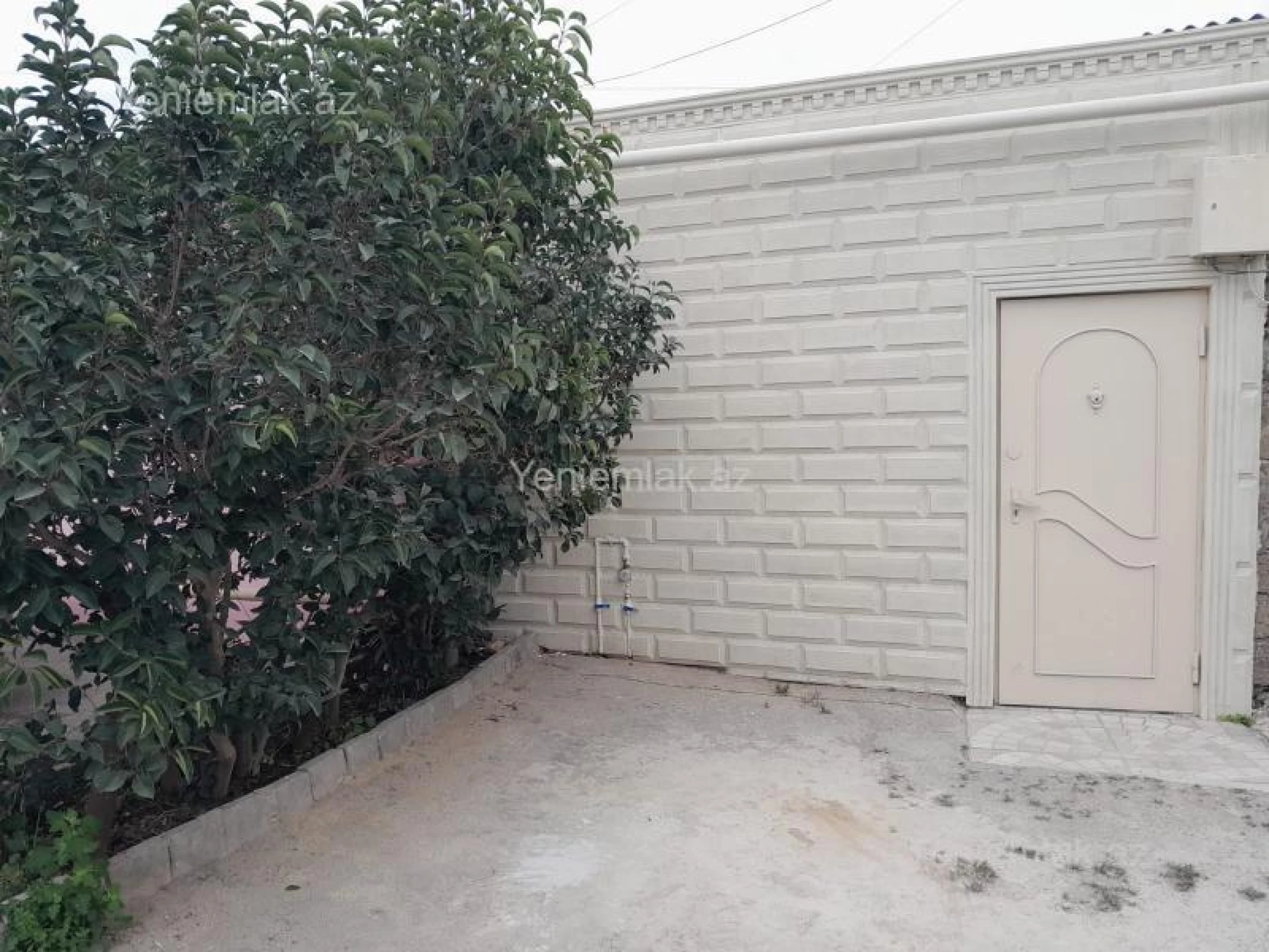 Satılır 2 otaqlı köhnə tikili 60 m²