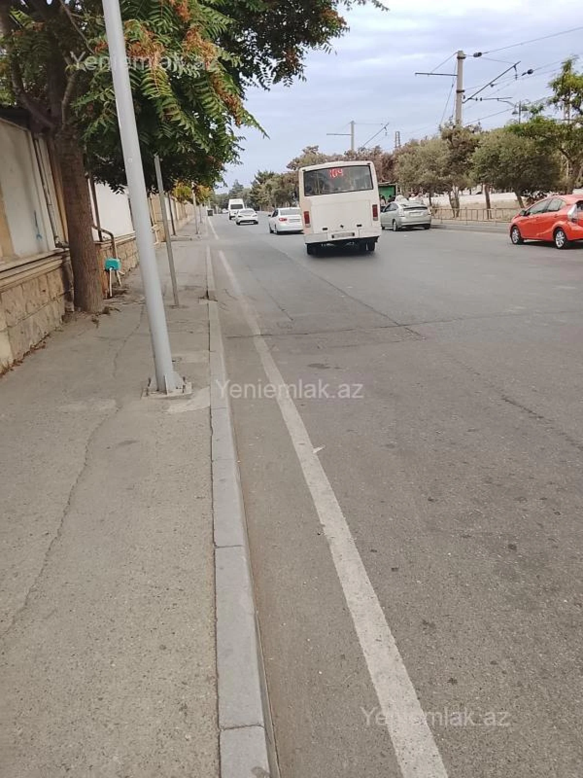 Satılır 2 otaqlı köhnə tikili 60 m²