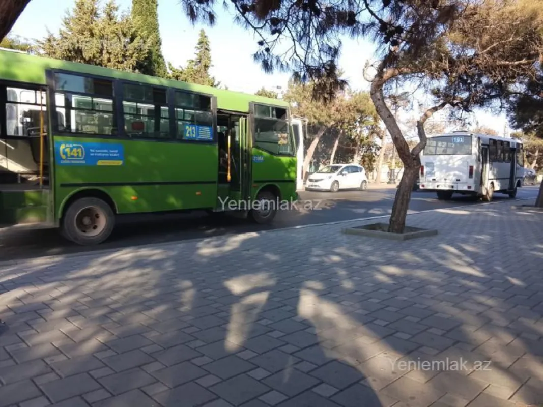 Satılır 2 otaqlı köhnə tikili 60 m²