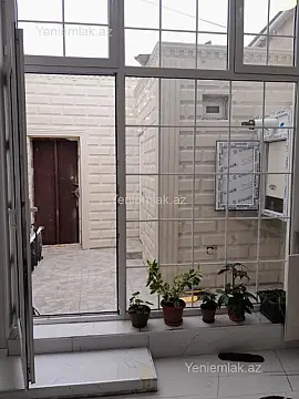 Satılır 2 otaqlı köhnə tikili 60 m²