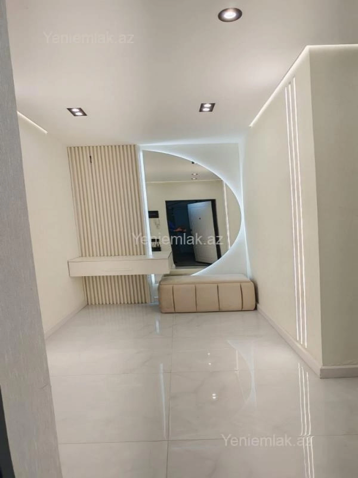 Satılır 2 otaqlı köhnə tikili 60 m²
