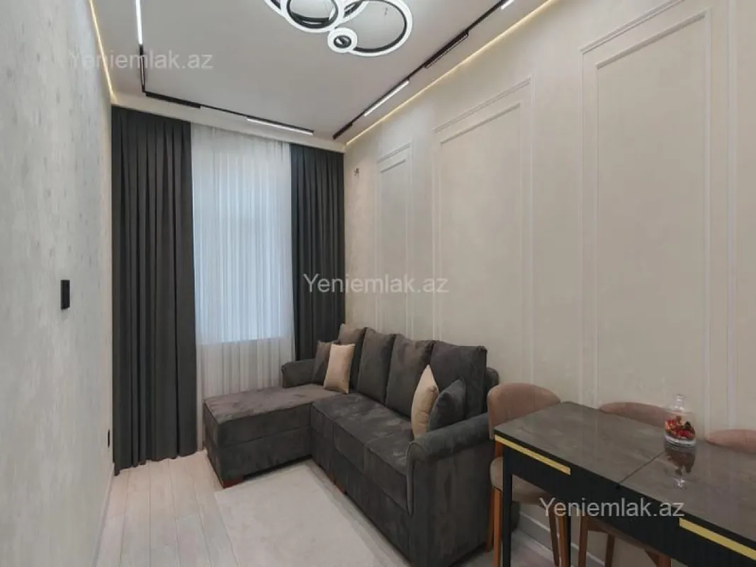Satılır 2 otaqlı köhnə tikili 60 m²