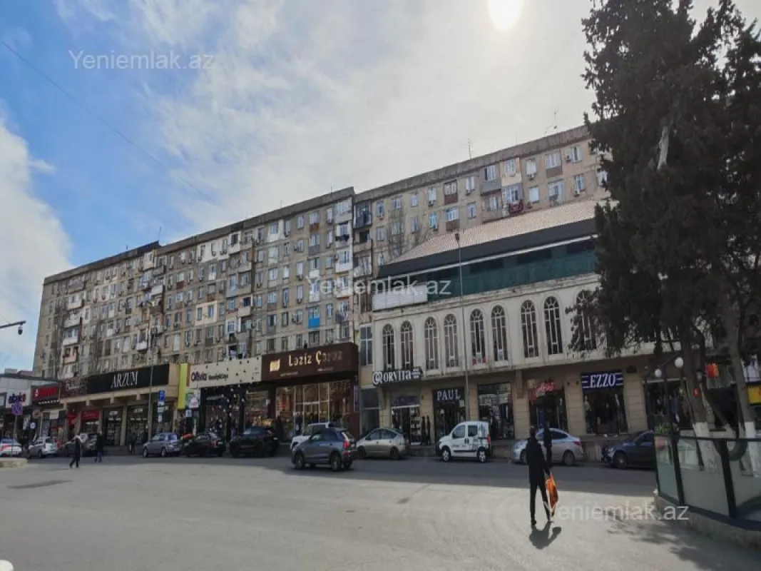 Satılır 2 otaqlı köhnə tikili 60 m²