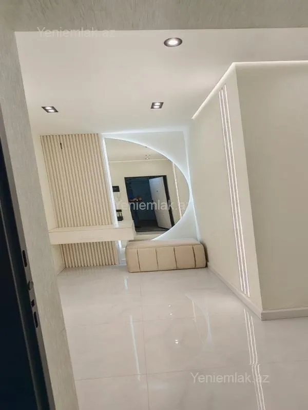 Satılır 2 otaqlı köhnə tikili 60 m²
