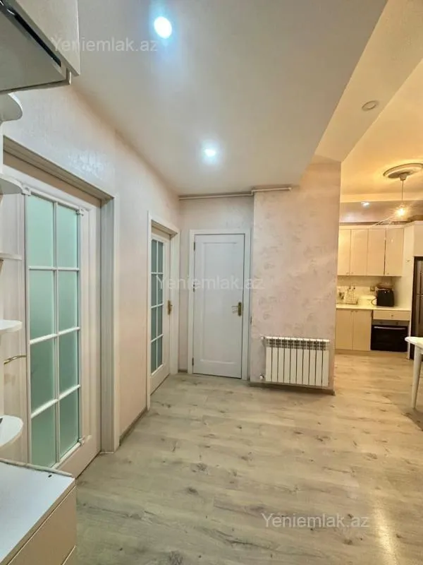 Satılır 2 otaqlı yeni tikili 65 m²