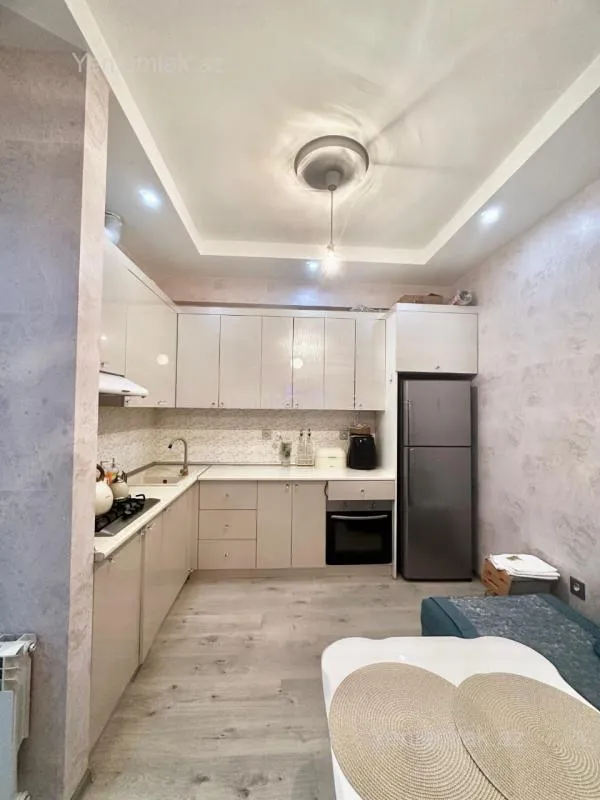 Satılır 2 otaqlı yeni tikili 65 m²