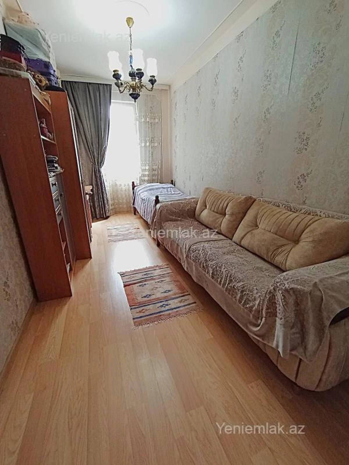 Satılır 3 otaqlı köhnə tikili 75 m²