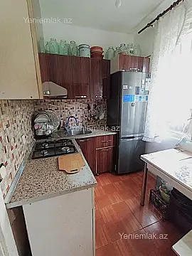 Satılır 3 otaqlı köhnə tikili 75 m²