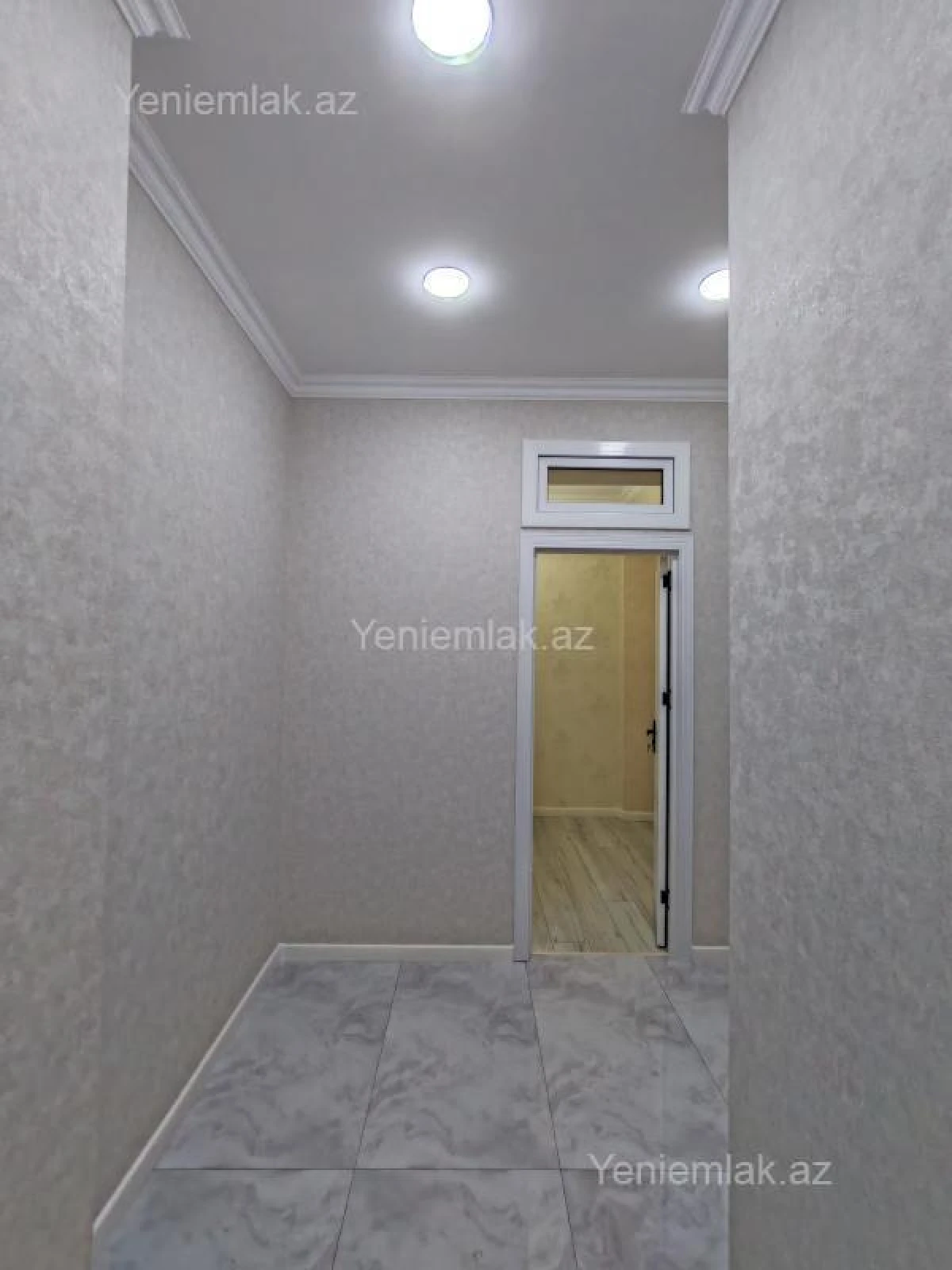 Satılır 3 otaqlı yeni tikili 65 m²
