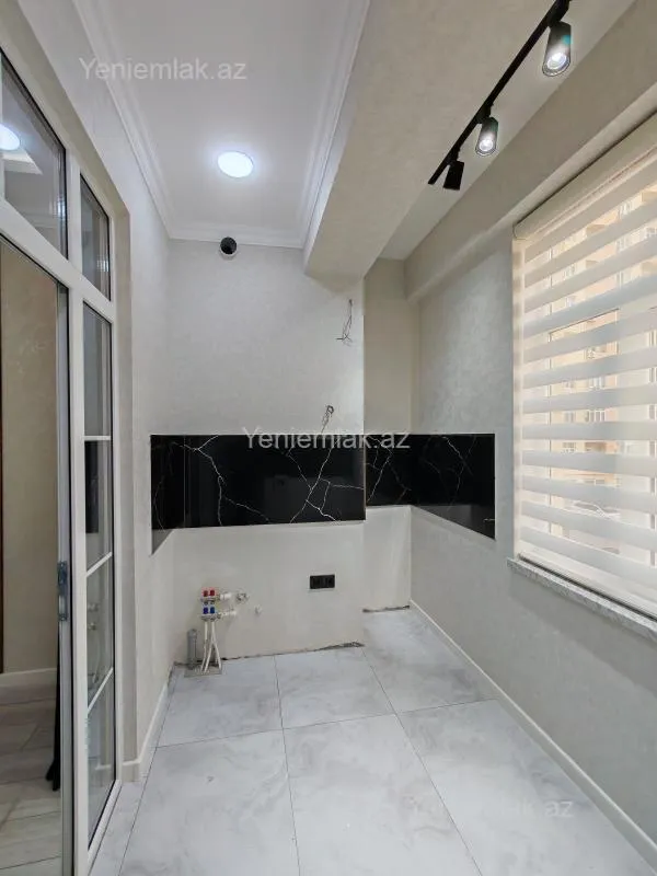 Satılır 3 otaqlı yeni tikili 65 m²