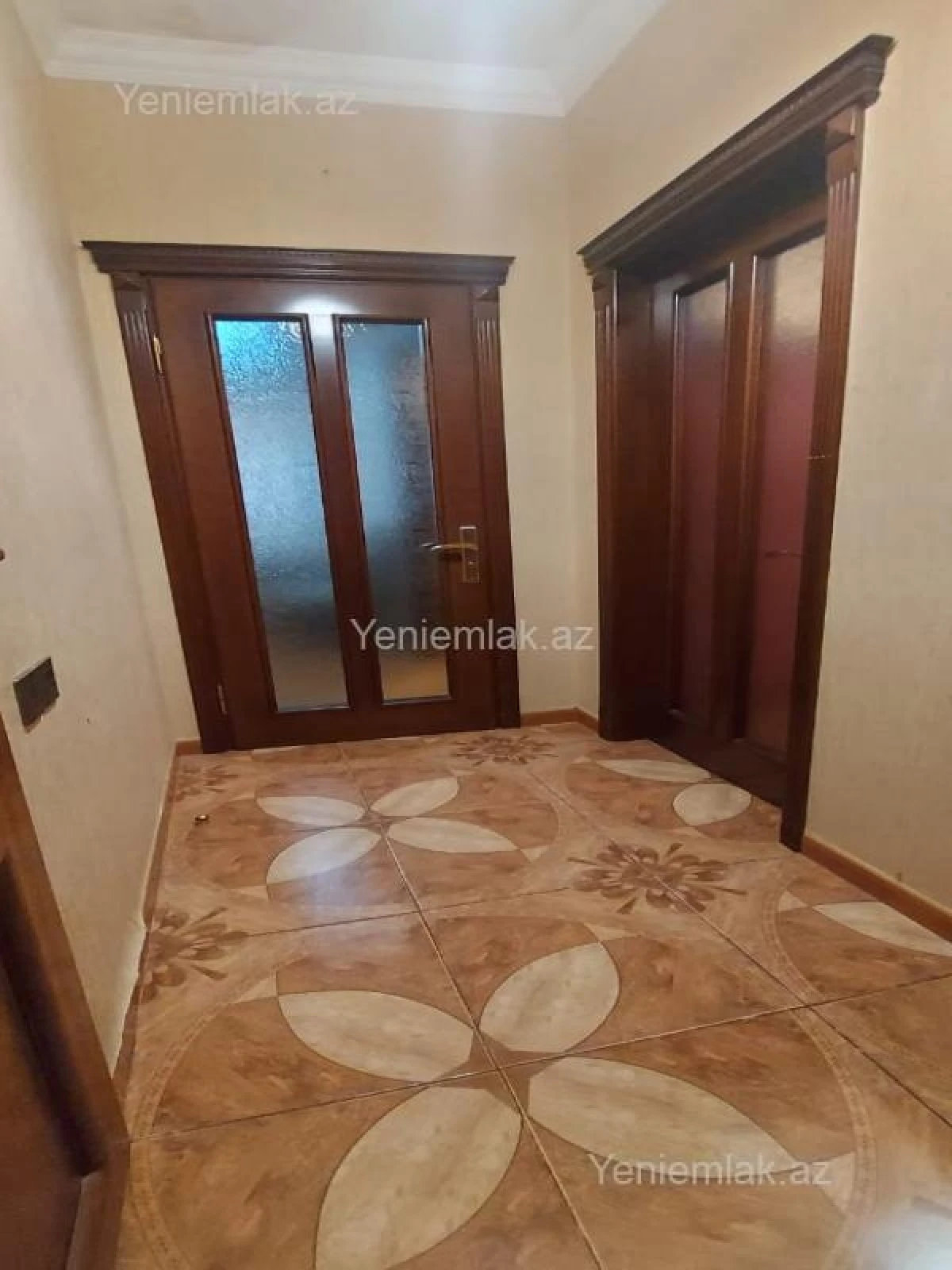 Satılır 2 otaqlı yeni tikili 60 m²