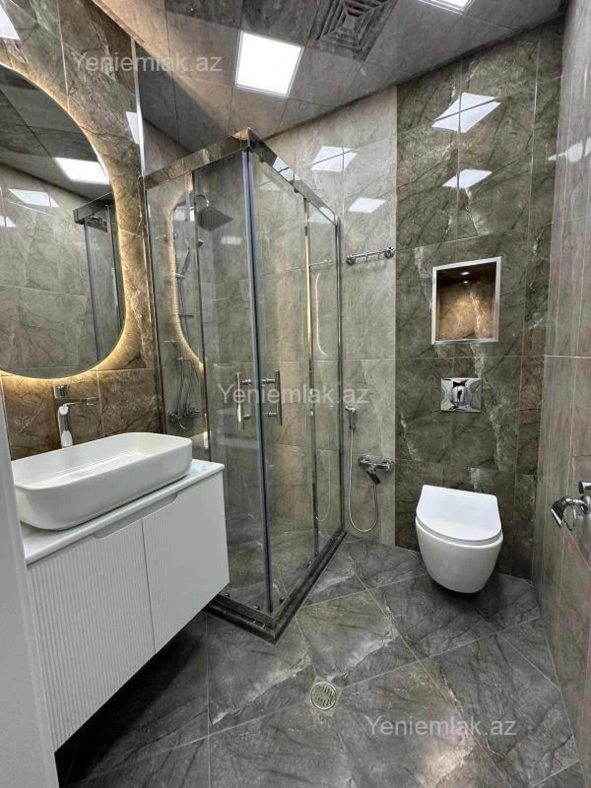 Satılır 2 otaqlı yeni tikili 75 m²