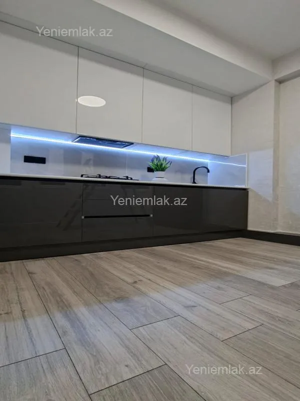 Satılır 2 otaqlı yeni tikili 75 m²