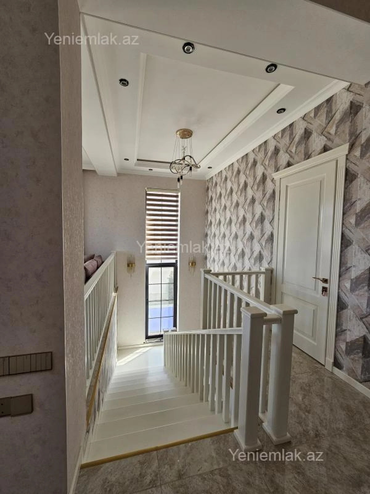 Satılır 7 otaqlı həyət evi 220 m²