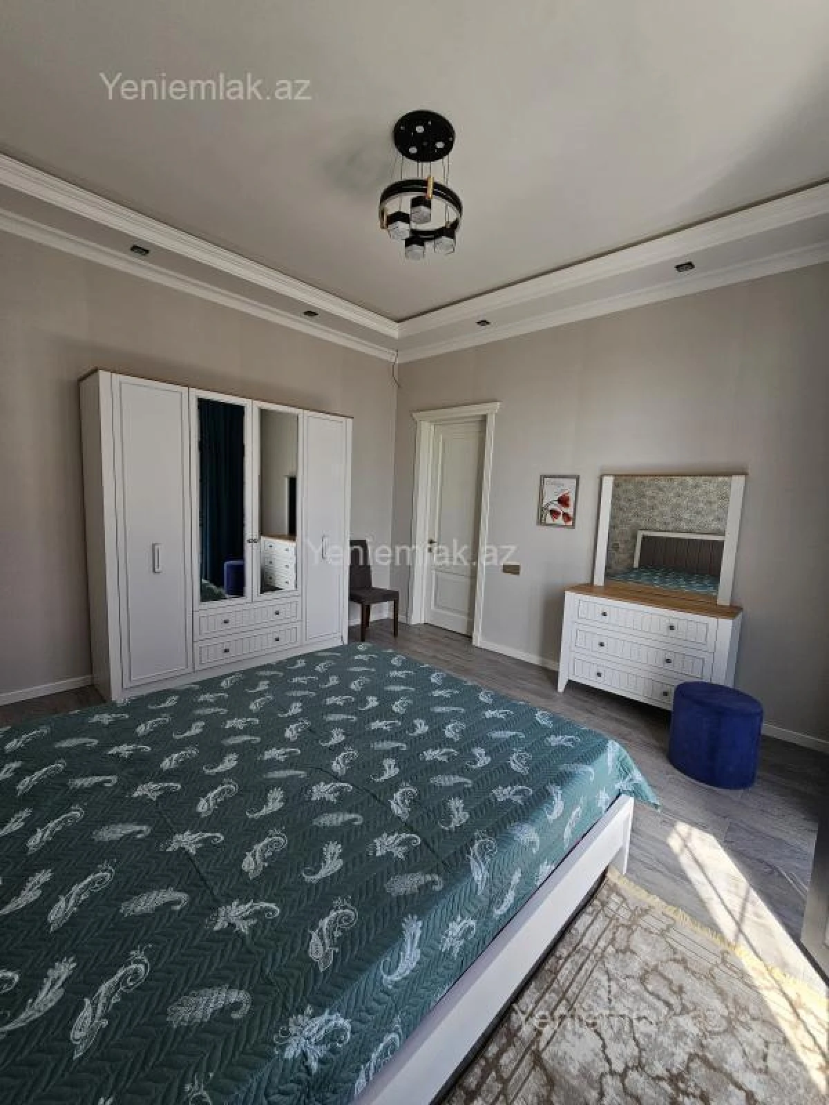 Satılır 7 otaqlı həyət evi 220 m²