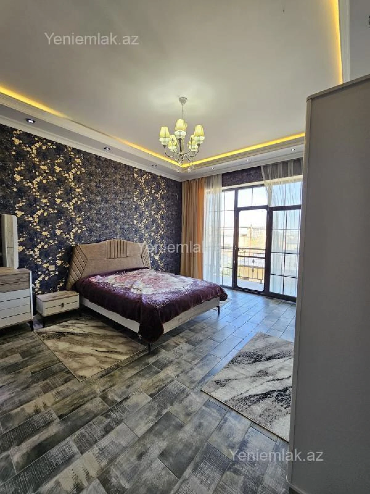 Satılır 7 otaqlı həyət evi 220 m²