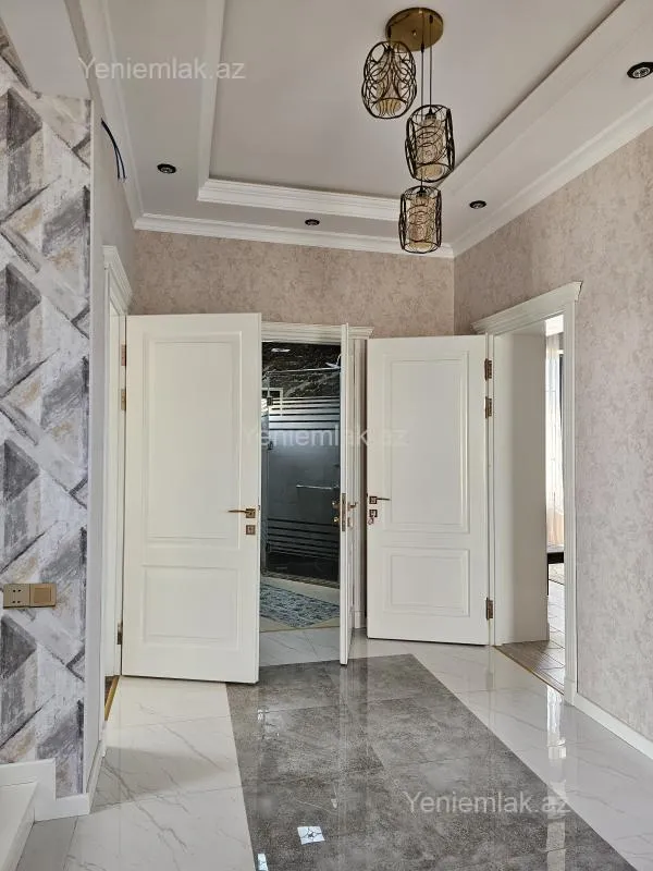 Satılır 7 otaqlı həyət evi 220 m²