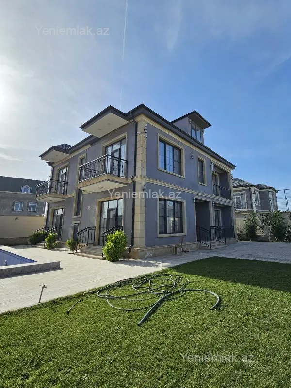 Satılır 7 otaqlı həyət evi 220 m²