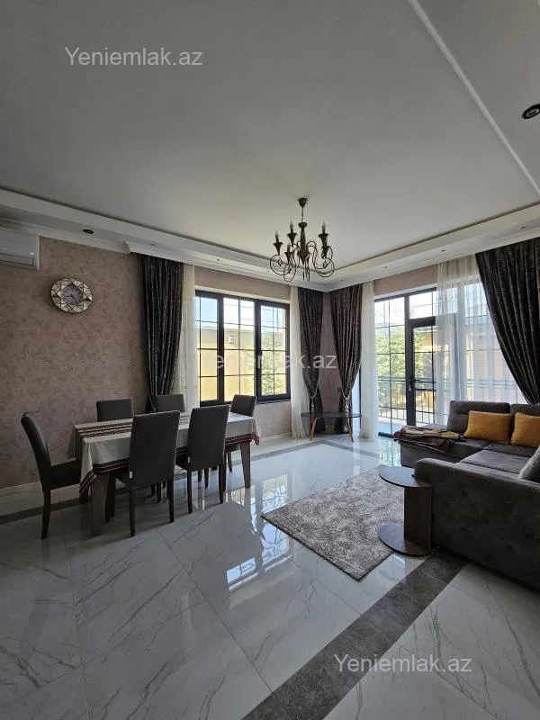 Satılır 7 otaqlı həyət evi 220 m²