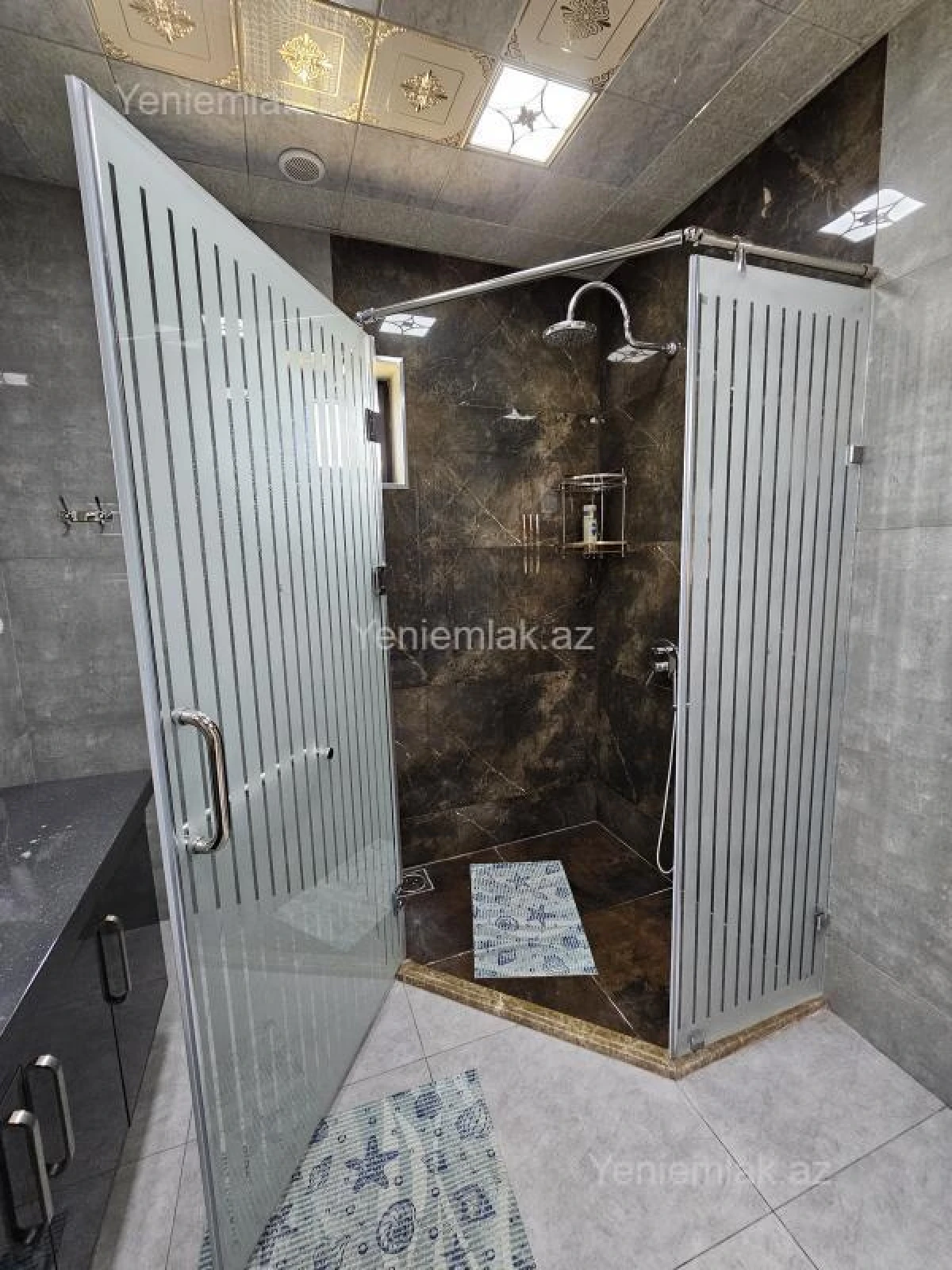 Satılır 7 otaqlı həyət evi 220 m²