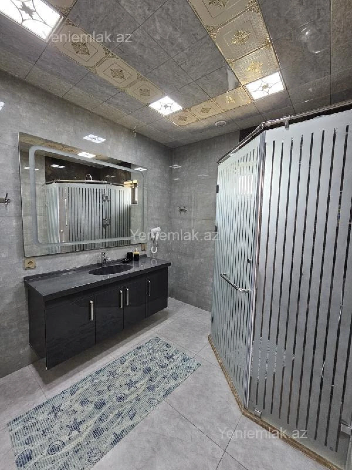 Satılır 7 otaqlı həyət evi 220 m²