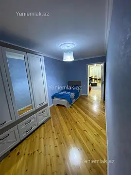 Satılır 3 otaqlı köhnə tikili 75 m²