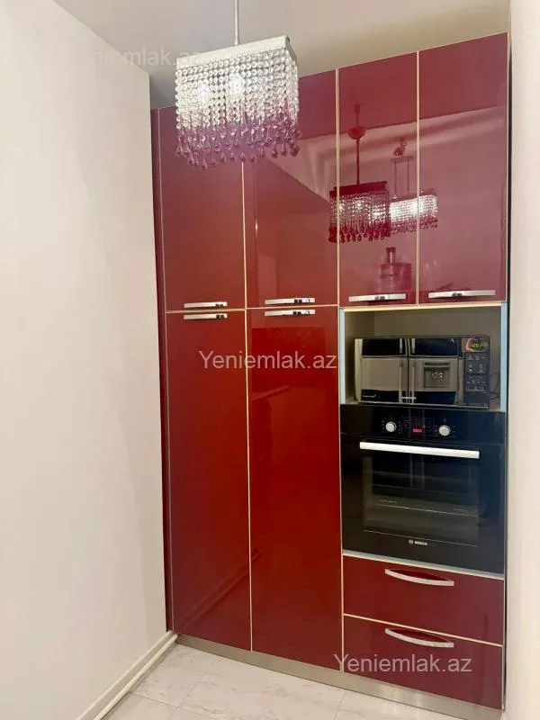 Satılır 3 otaqlı yeni tikili 90 m²