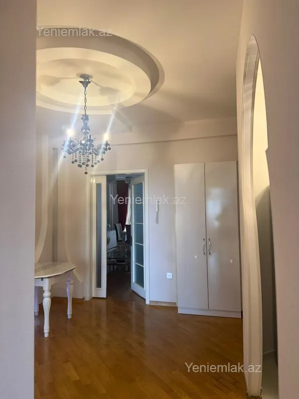 Satılır 3 otaqlı yeni tikili 90 m²