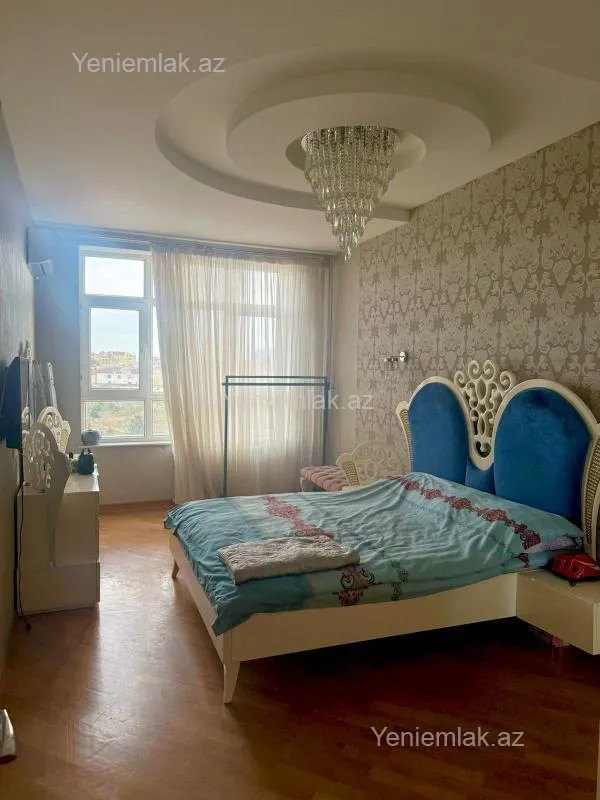 Satılır 3 otaqlı yeni tikili 90 m²
