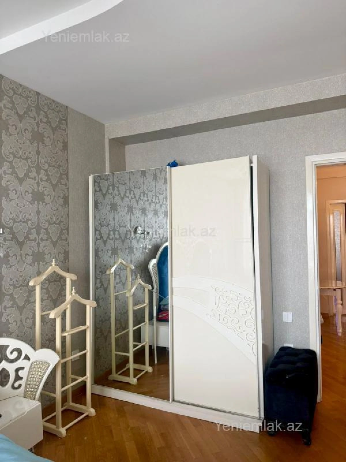 Satılır 3 otaqlı yeni tikili 90 m²