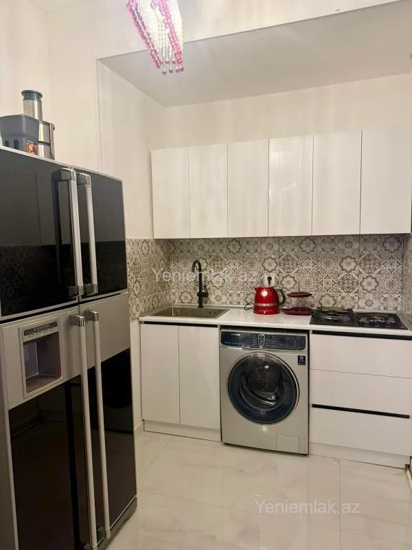 Satılır 3 otaqlı yeni tikili 90 m²