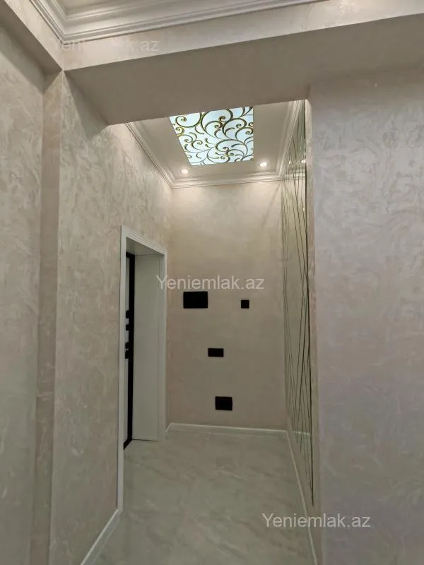 Satılır 3 otaqlı yeni tikili 80 m²