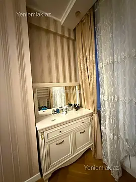 Satılır 3 otaqlı yeni tikili 135 m²