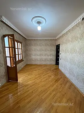 Satılır 2 otaqlı köhnə tikili 65 m²