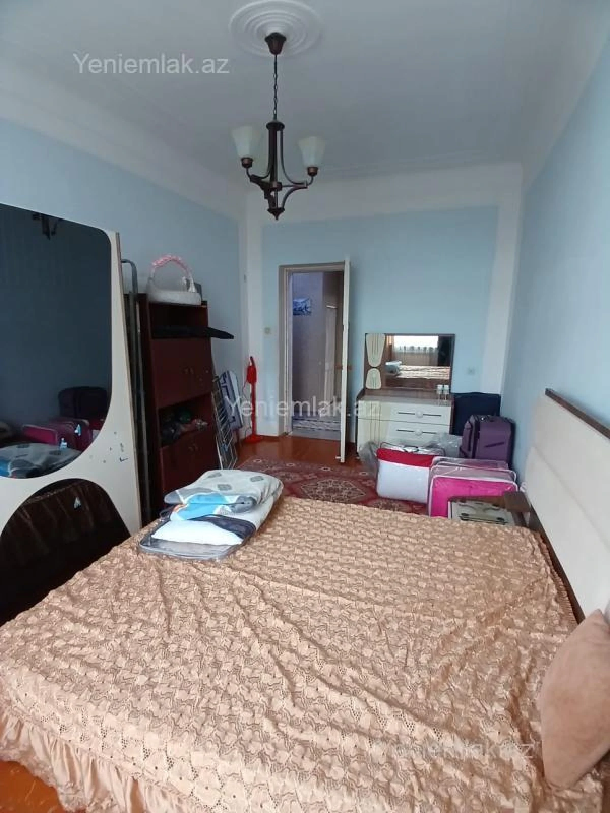 Satılır 3 otaqlı köhnə tikili 72 m²