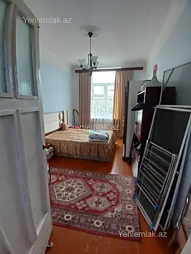 Satılır 3 otaqlı köhnə tikili 72 m²