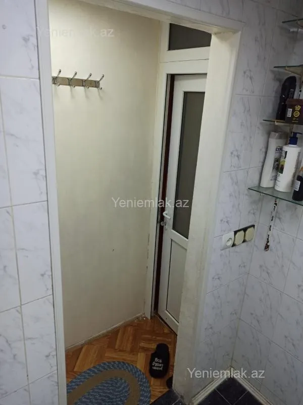 Satılır 3 otaqlı köhnə tikili 85 m²