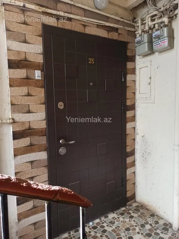 Satılır 3 otaqlı köhnə tikili 85 m²
